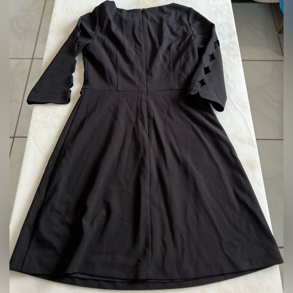 Vince Camuto Cutout Sleeve Dress